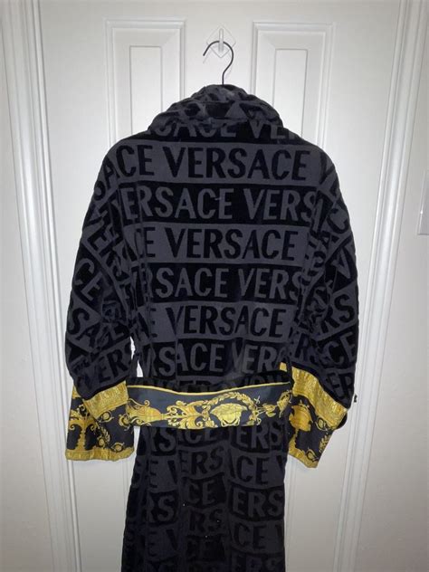 mens replica versace robe